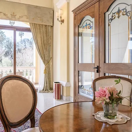 호텔 Hotiday Porto 4*