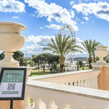 Hotiday Porto 호텔