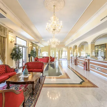 Hotiday Porto Hotel 4*