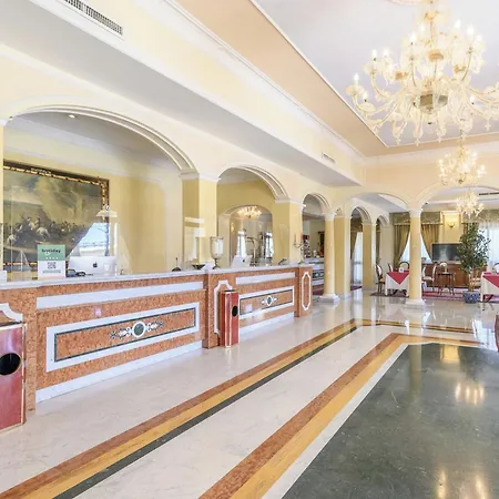 Hotiday Porto Hotel 4*